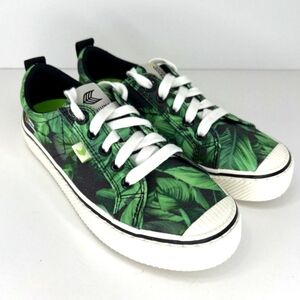 Cariuma National Geographic Women's  Canvas Adventures Sneakers Size 6.5